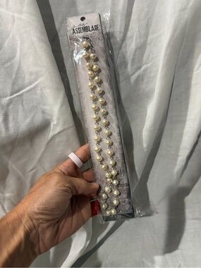 Assemblage Faux Pearl Statement Necklace - Ivory Pearls